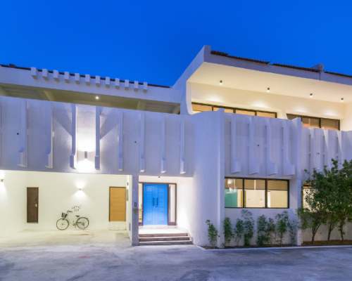 a front view of vacation villas in dubai for rent