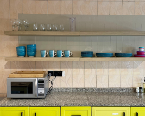 kitchen available in holiday homes in dubai
