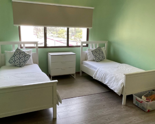 bedroom available in villa for rent located in the central neighbourhood of Jumeirah 3, just 2 minutes from Sheikh Zayed Road.