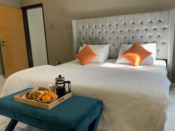 a bedroom available in the short term vacation rentals in dubai